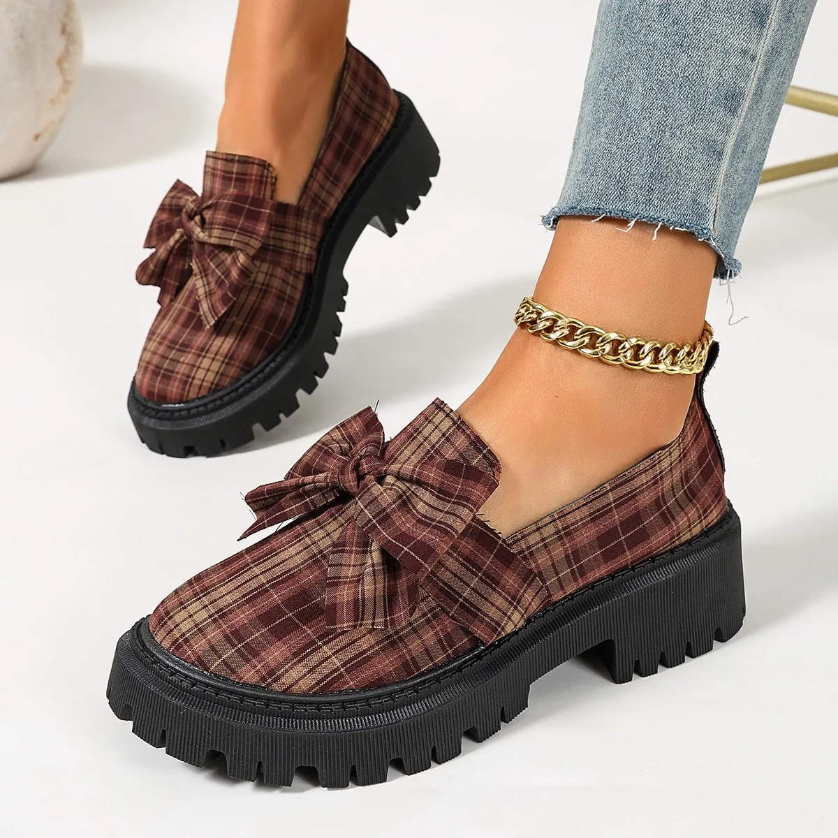 Women's Retro Bow Loafers Breathable Comfortable Spring 2026 Large Size Increased Height Single Shoes
Women's Retro Bow Loafers Breathable Comfortable Spring 2026 Large Size Increased Height Single Shoes