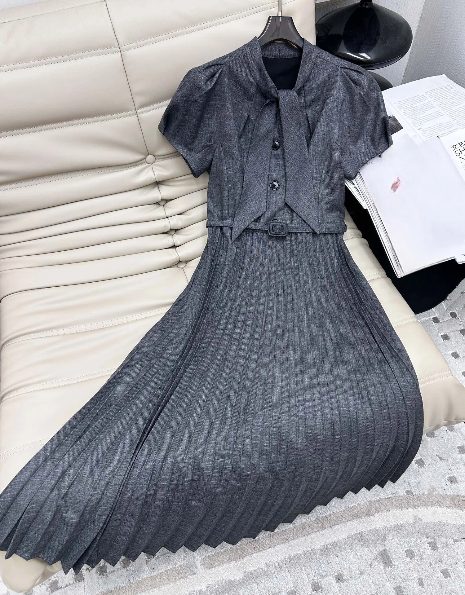 Women's Spring/Summer New Bow Bubble Sleeve Folded Dress Women's Dress Evening Party Elegant Dresses Prom Dresses
Women's Spring/Summer New Bow Bubble Sleeve Folded Dress Women's Dress Evening Party Elegant Dresses Prom Dresses