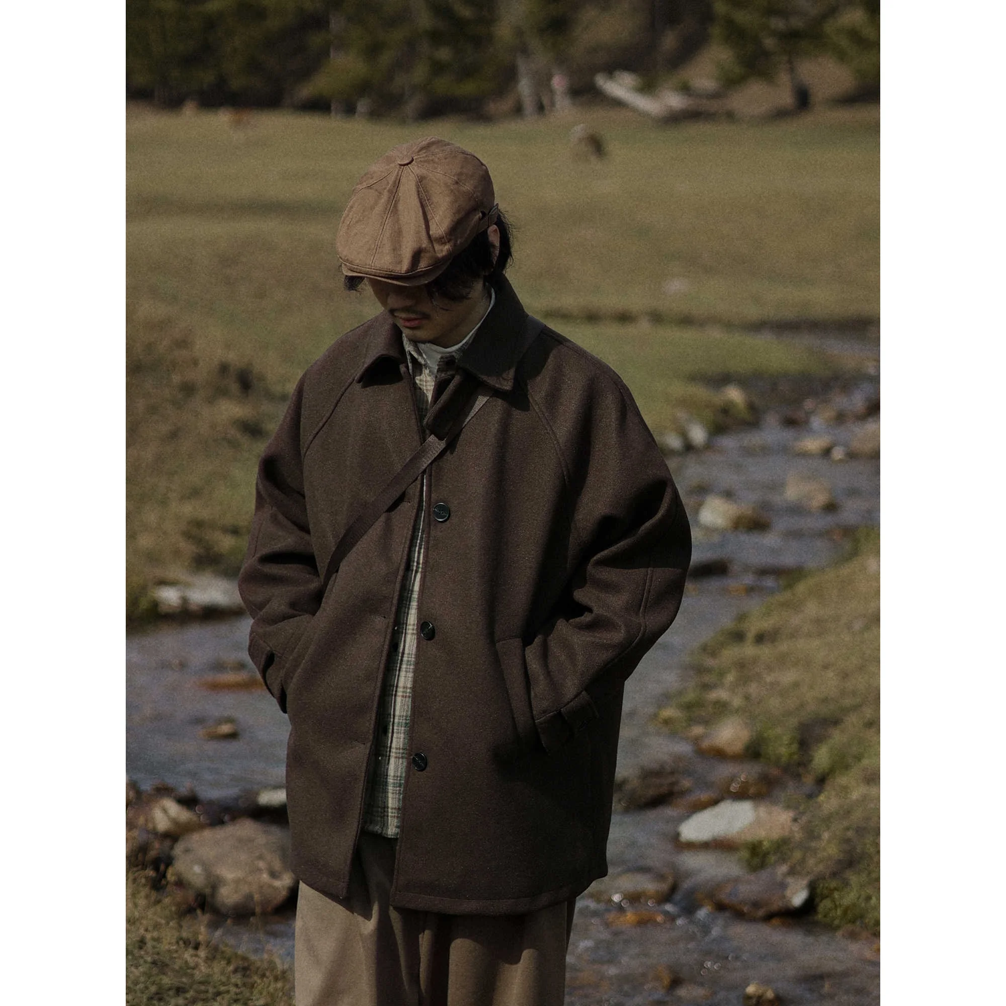 Retro Japanese Sle Thi Woolen Coat Men's Autumn Winter College Sle Couple Turn-down Collar oulder Insert Sve Coat
Retro Japanese Sle Thi Woolen Coat Men's Autumn Winter College Sle Couple Turn-down Collar oulder Insert Sve Coat