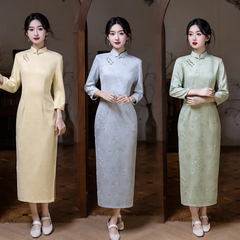 Autumn Winter Chinese Style Long Cheongsam Dress Long Sleeve Qipao For Wedding Banquet Performance вечерние платья CH-052
Autumn Winter Chinese Style Long Cheongsam Dress Long Sleeve Qipao For Wedding Banquet Performance вечерние платья CH-052