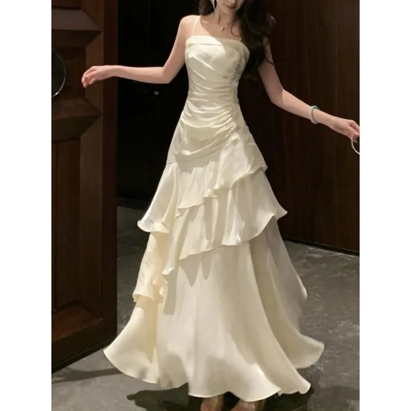 French Elegant Ruffle Edge Camisole Women's Mermaid Dress Dance Dress Layered Dress 2025 Summer Fashion New Vest
French Elegant Ruffle Edge Camisole Women's Mermaid Dress Dance Dress Layered Dress 2025 Summer Fashion New Vest