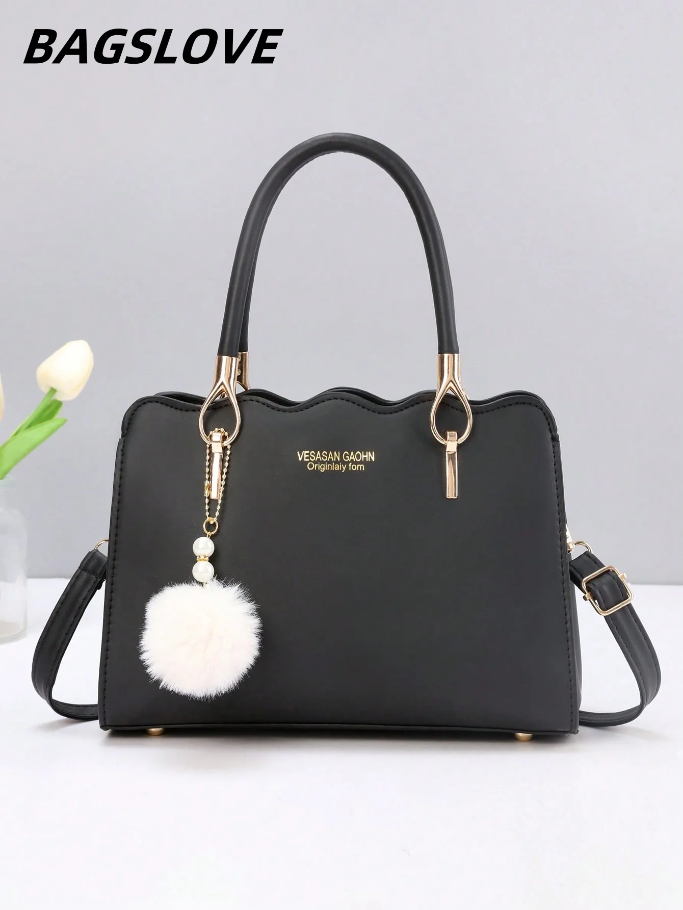 1 women's large capacity handbag, fashionable woolen ball pendant, suitable for work, shopping and other occasions
1 women's large capacity handbag, fashionable woolen ball pendant, suitable for work, shopping and other occasions