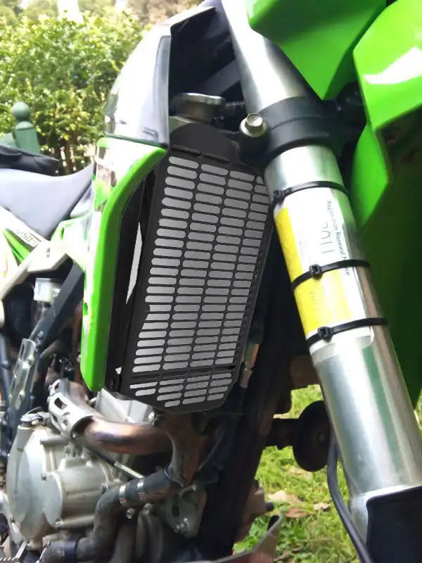 Защитная крышка радиатора для мотоцикла, алюминиевая защита для KAWASAKI KLX250S/KLX250SF 2009-2017-2018-2019-2020, аксессуары
Защитная крышка радиатора для мотоцикла, алюминиевая защита для KAWASAKI KLX250S/KLX250SF 2009-2017-2018-2019-2020, аксессуары