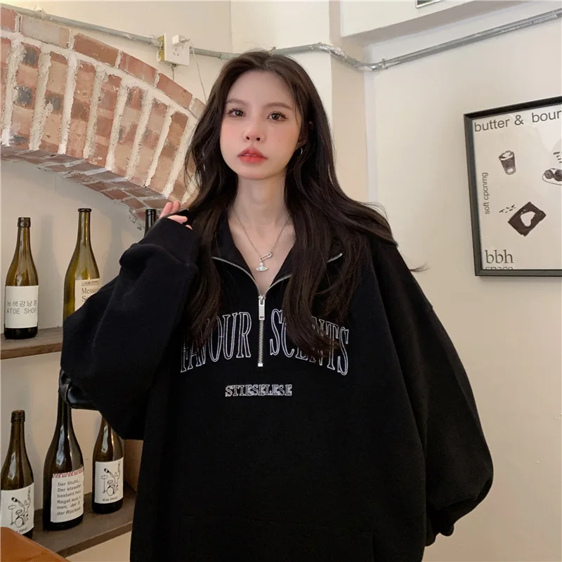 Women Y2k Streetwear Long Sleeve Hoodies Minimalist Letter Printing Loose 2025 Spring Woman Pullover Casual Zipper Sweatshirt
Women Y2k Streetwear Long Sleeve Hoodies Minimalist Letter Printing Loose 2025 Spring Woman Pullover Casual Zipper Sweatshirt