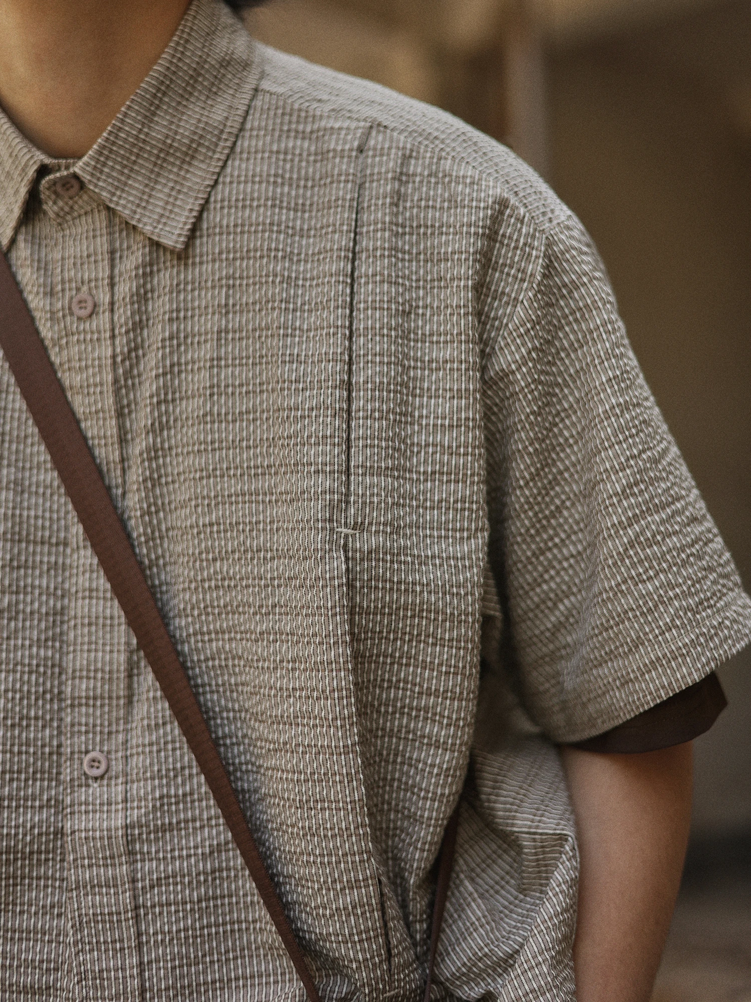 Loose Men's Short Sleeve Shirt Youth Design Casual Khaki Color Retro Style Summer Fashion T-Shirt Trendy Top for Young Men
Loose Men's Short Sleeve Shirt Youth Design Casual Khaki Color Retro Style Summer Fashion T-Shirt Trendy Top for Young Men