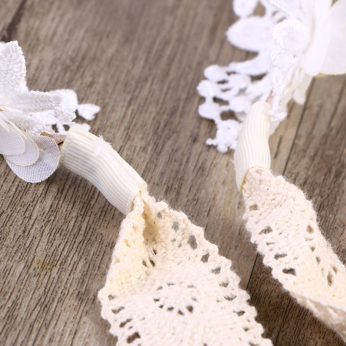 White Lace Flower Crown Hair Band Korean Style Adjustable Flower Headband for Wedding Party Birthday Hair
White Lace Flower Crown Hair Band Korean Style Adjustable Flower Headband for Wedding Party Birthday Hair