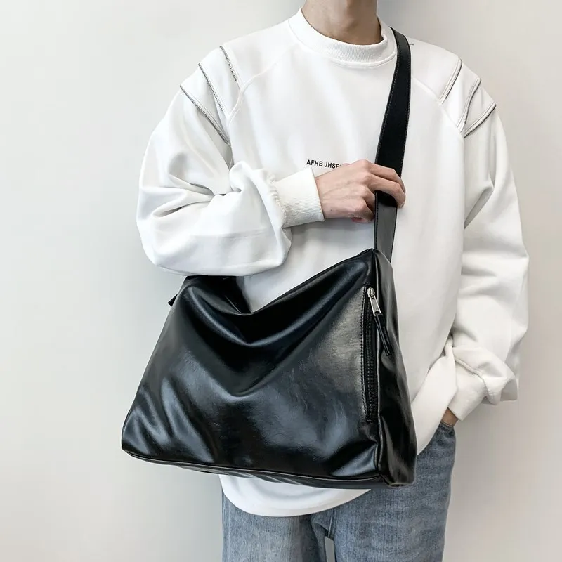 Черные сумки большой емкости для женщин, сумка-шоппер-хобо, однотонная мягкая искусственная кожа, сумки через плечо, дорожная сумка-тоут
Черные сумки большой емкости для женщин, сумка-шоппер-хобо, однотонная мягкая искусственная кожа, сумки через плечо, дорожная сумка-тоут