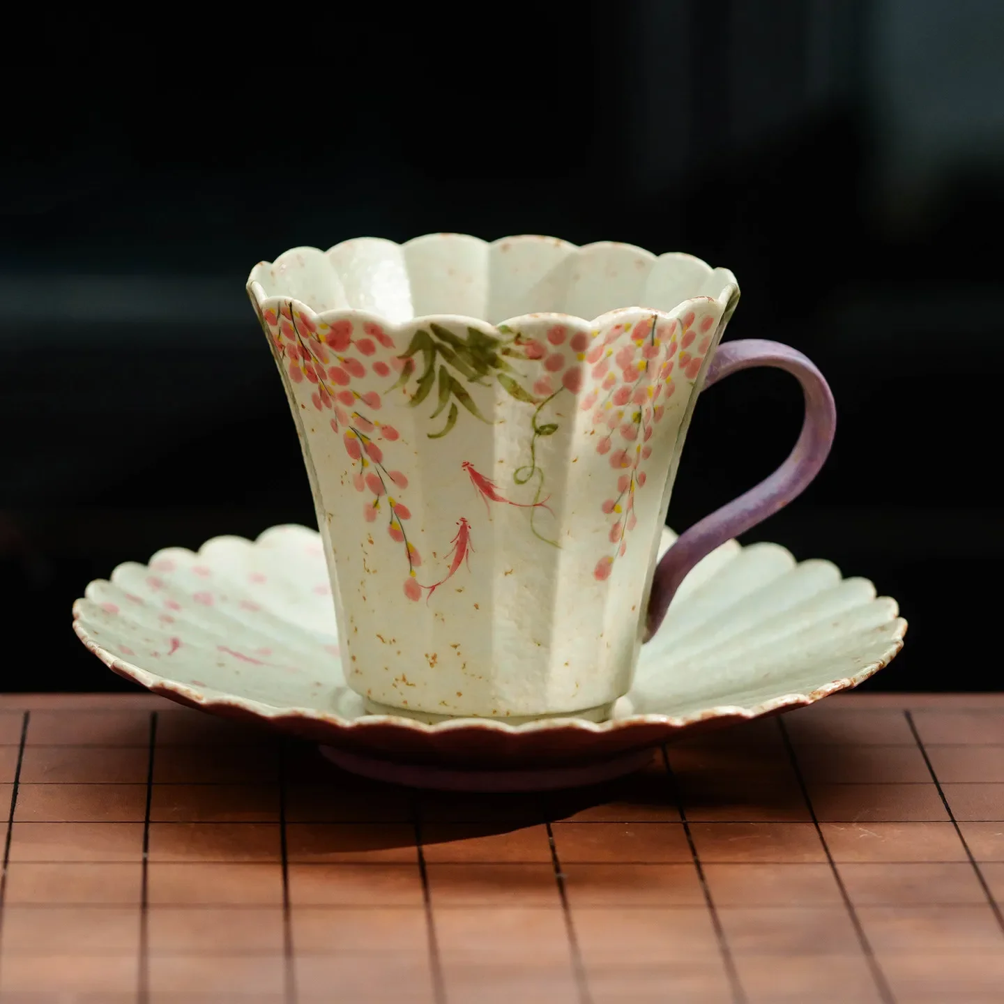 CL Flint Red Hand-painted Wisteria Coffee Cup High-end exquisite afternoon Chinese latte cup and saucer set
CL Flint Red Hand-painted Wisteria Coffee Cup High-end exquisite afternoon Chinese latte cup and saucer set