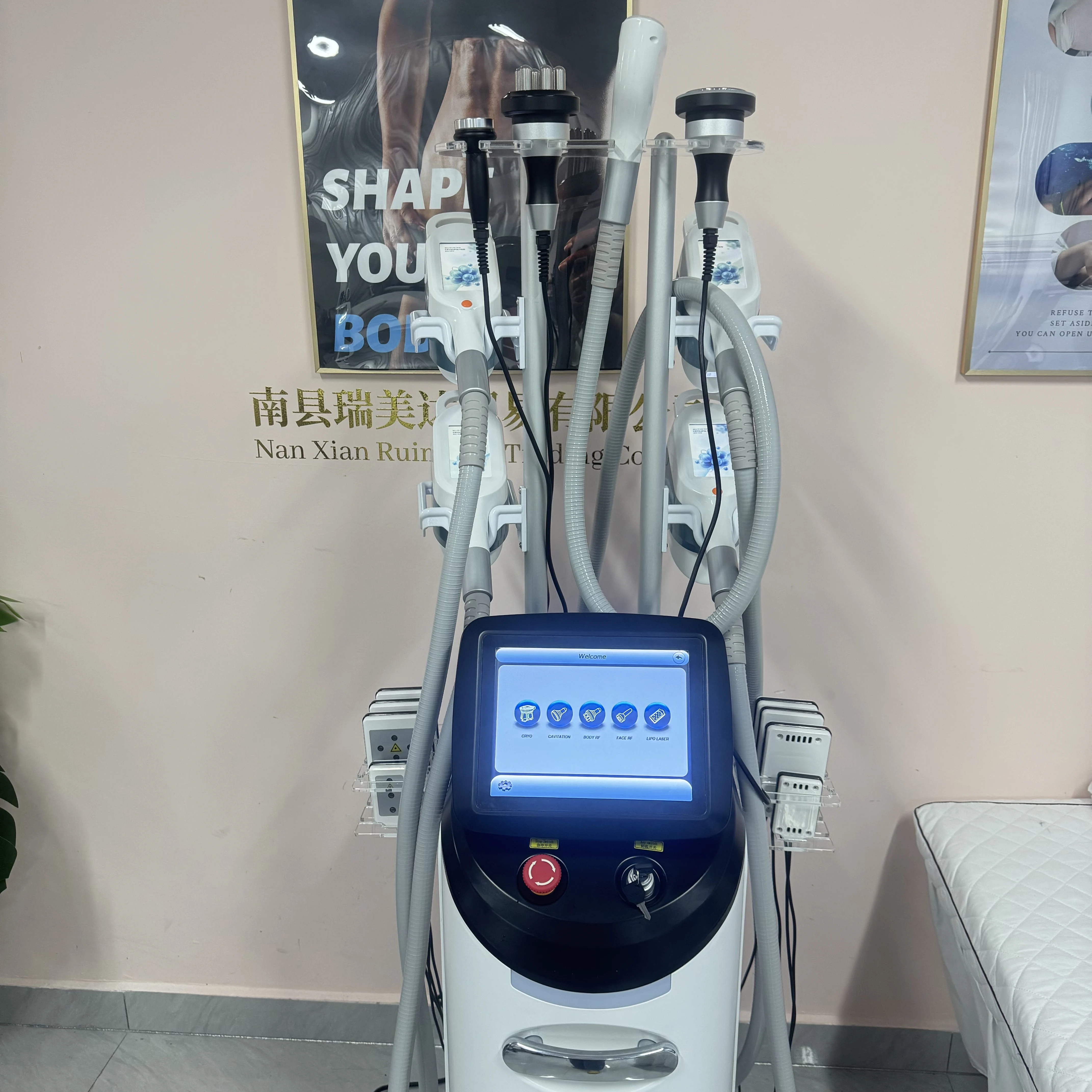 360° Cooling Sculpting Body Slimming For Effective Weight Loss Fat Freezing Cellulite Removal With Vacuum Cavitation System
360° Cooling Sculpting Body Slimming For Effective Weight Loss Fat Freezing Cellulite Removal With Vacuum Cavitation System