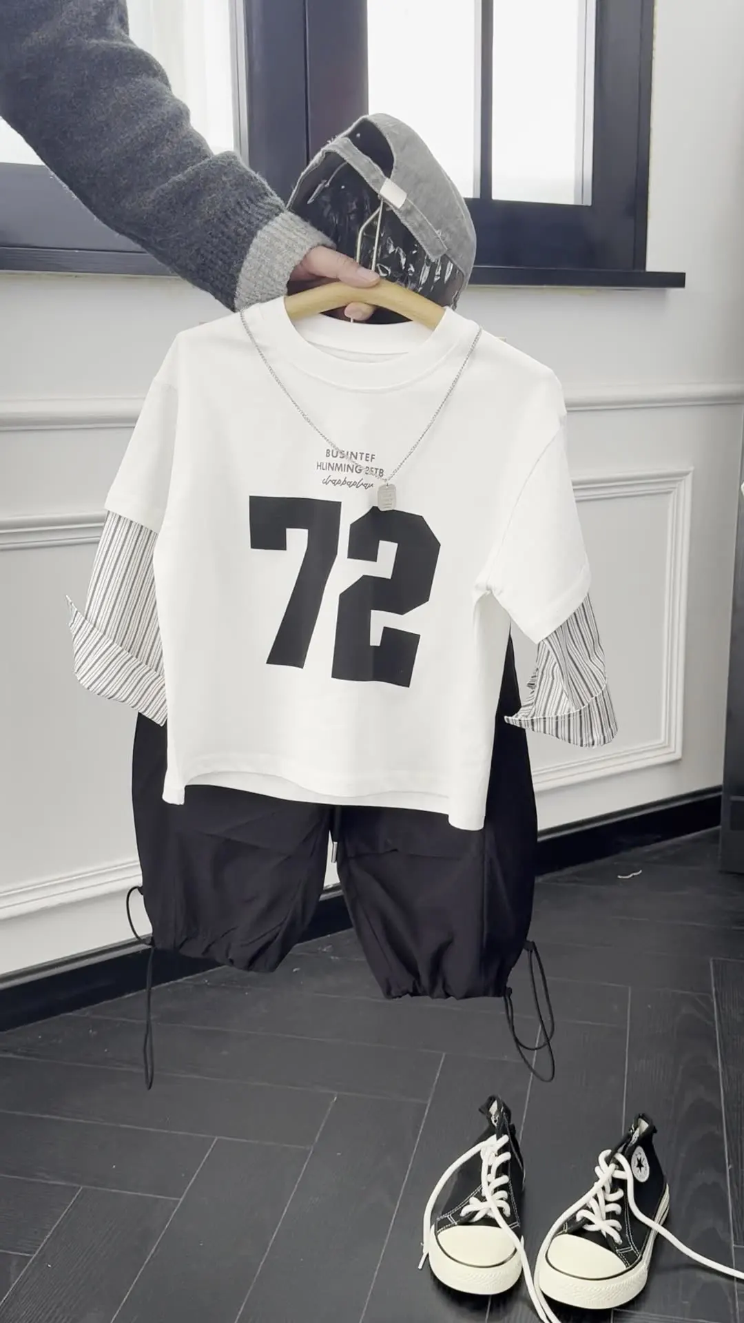American Boys Spring New Fake Two Pieces Stitched Striped Shirt Long Sleeve T-Shirt Children's 72 Letter Color-Blocked Top
American Boys Spring New Fake Two Pieces Stitched Striped Shirt Long Sleeve T-Shirt Children's 72 Letter Color-Blocked Top