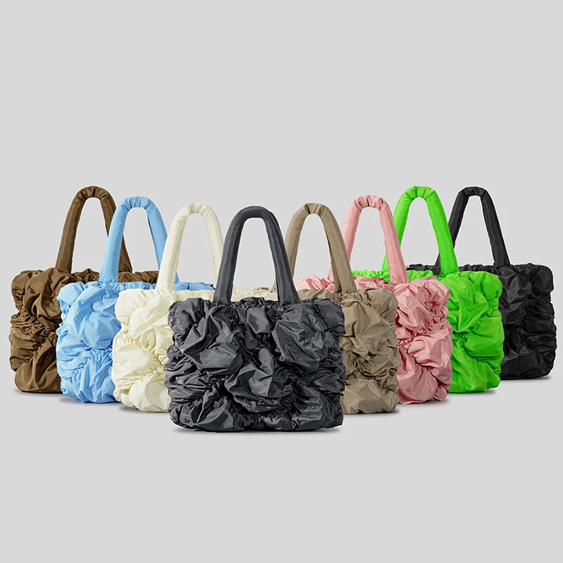Winter Pleated Large Capacity Casual Tote Bag Light Weight Nylon Down Totes Versatile Designer Flower Shape Shoulder Handbag
Winter Pleated Large Capacity Casual Tote Bag Light Weight Nylon Down Totes Versatile Designer Flower Shape Shoulder Handbag
