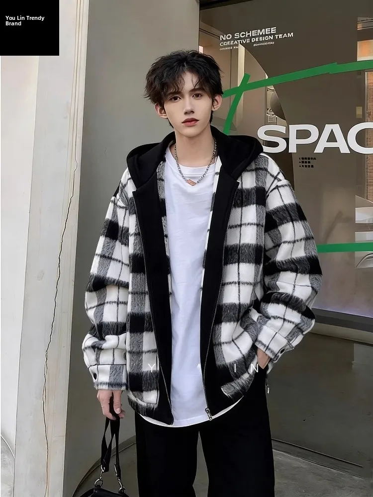 Men's Plaid Woolen Jacket Autumn Winter Short Hooded Coat Casual Loose Fit American Style Warmth Outerwear for Outdoor
Men's Plaid Woolen Jacket Autumn Winter Short Hooded Coat Casual Loose Fit American Style Warmth Outerwear for Outdoor