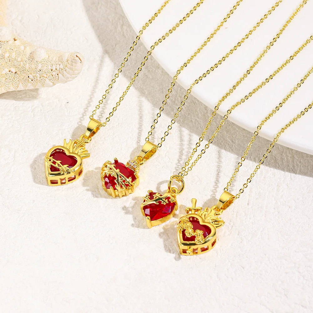4 European and American cold wind red crown love pendant copper O-word necklace light luxury temperament women's jewelry
4 European and American cold wind red crown love pendant copper O-word necklace light luxury temperament women's jewelry