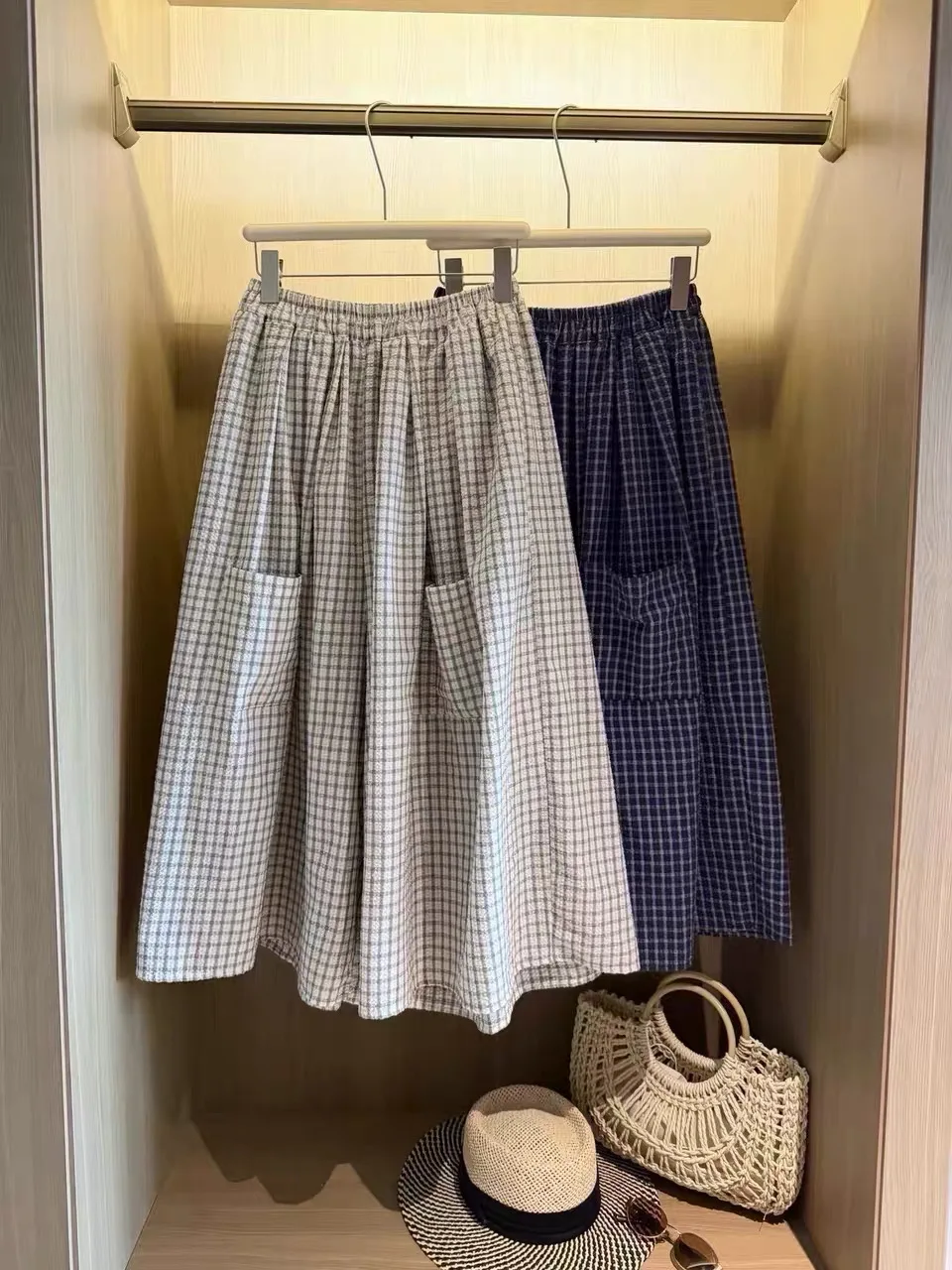 Slimming Plaid A-Line Loose Women's Skirt Pants Korean Style Spring Summer New Arrival High Waist Commute Friendly
Slimming Plaid A-Line Loose Women's Skirt Pants Korean Style Spring Summer New Arrival High Waist Commute Friendly