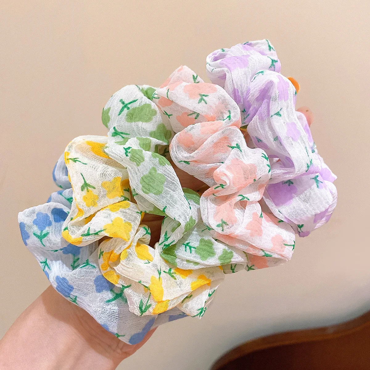 Small fresh floral sausage ring headband Korean mesh sausage ring leather band hair tie hair rope hair accessories wholesale
Small fresh floral sausage ring headband Korean mesh sausage ring leather band hair tie hair rope hair accessories wholesale