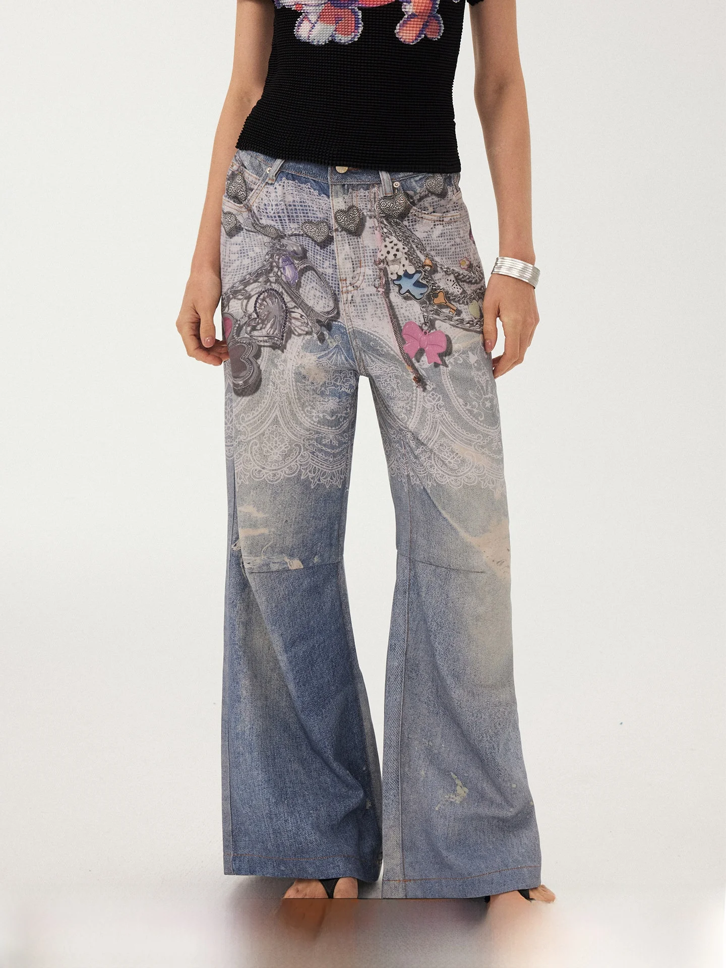 DIDDI MODA Summer 2026 Digital Print Wide Leg Blue Jeans Women's Fun Chain Patterned Casual High Waist Trousers
DIDDI MODA Summer 2026 Digital Print Wide Leg Blue Jeans Women's Fun Chain Patterned Casual High Waist Trousers
