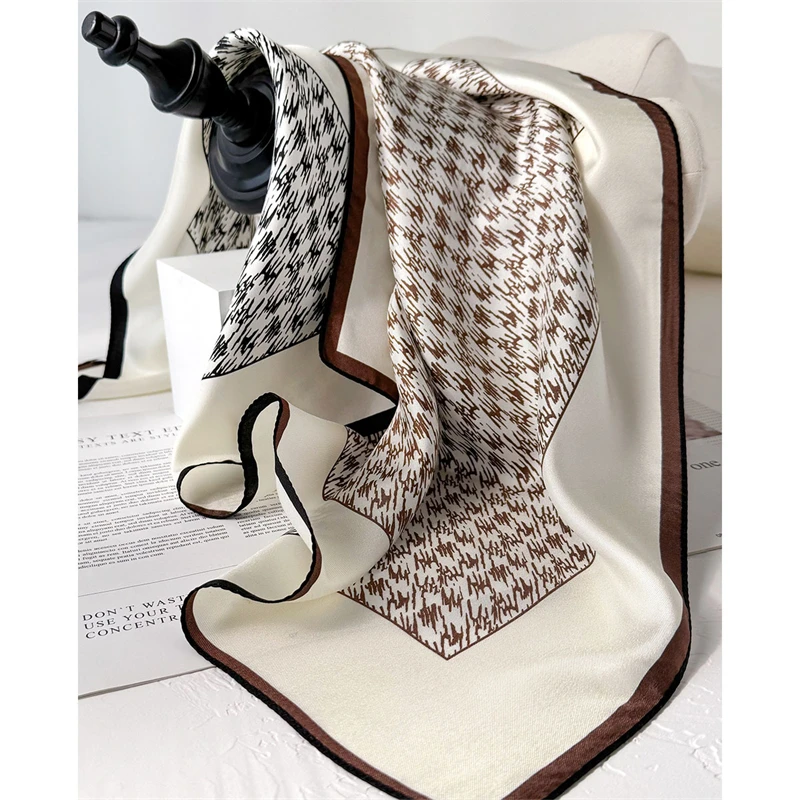 14mm 100% Twill Silk Square Scarf for Women 65cm Neck Tie Neckerchief Double side Female Foulard Headband Hijab Shawl Bandana
14mm 100% Twill Silk Square Scarf for Women 65cm Neck Tie Neckerchief Double side Female Foulard Headband Hijab Shawl Bandana