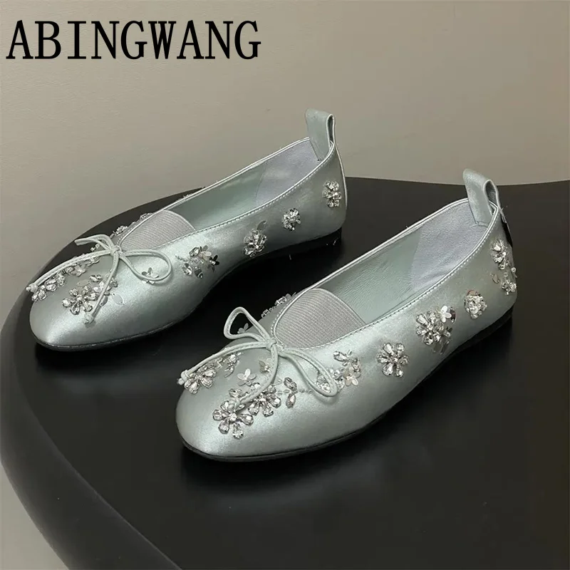2026 Spring Autumn New Satin Crystal Flats Loafers for Women Slip On Casual Ladies Office Shoes Lazy Shoes Women Casual Shoes
2026 Spring Autumn New Satin Crystal Flats Loafers for Women Slip On Casual Ladies Office Shoes Lazy Shoes Women Casual Shoes