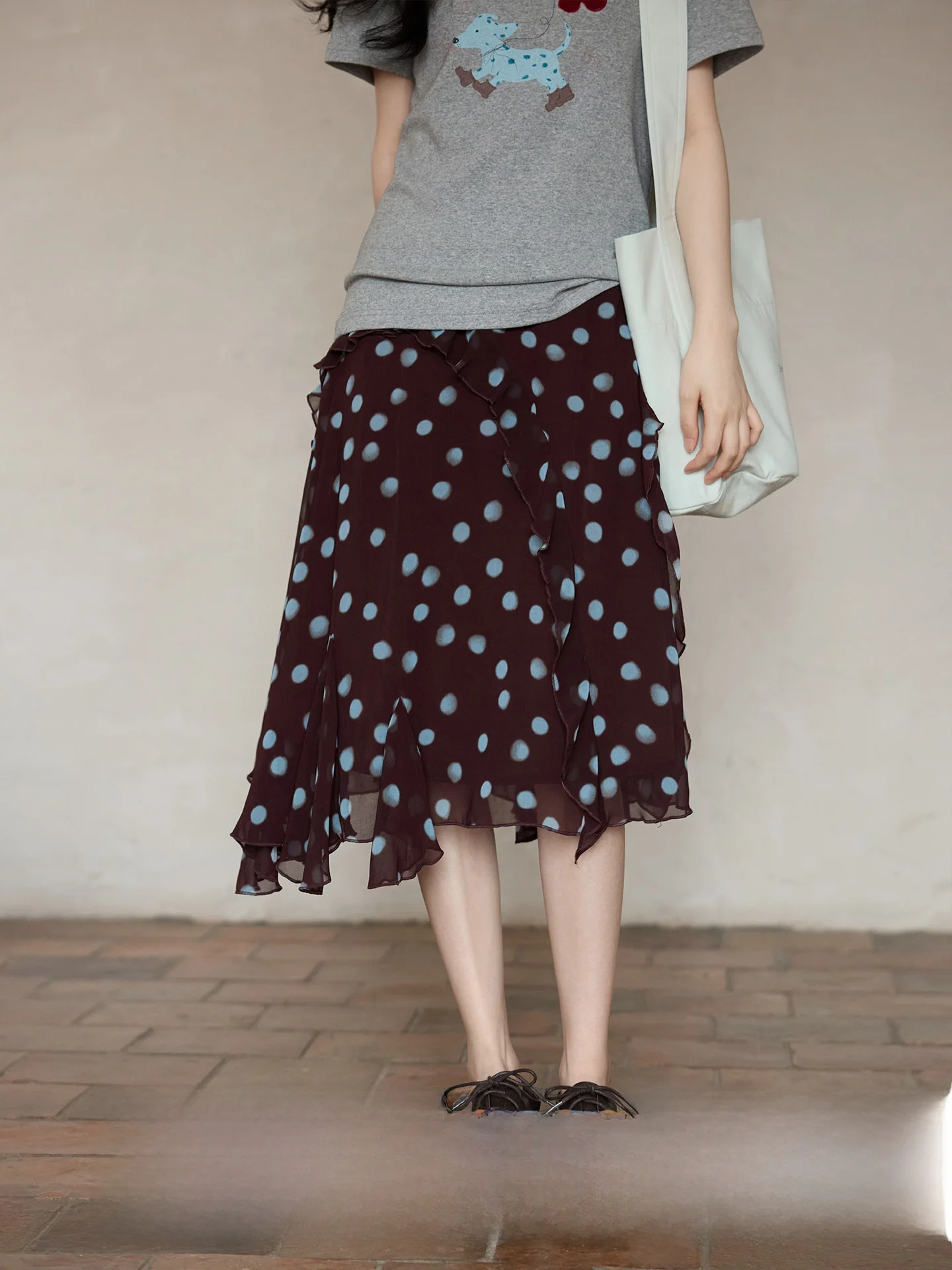 Elegant Spring Summer Halter Neck Polka Dot Midi Skirt Asymmetrical Hemline Women's Straight Cut Semi-Body Skirt Commute Style
Elegant Spring Summer Halter Neck Polka Dot Midi Skirt Asymmetrical Hemline Women's Straight Cut Semi-Body Skirt Commute Style