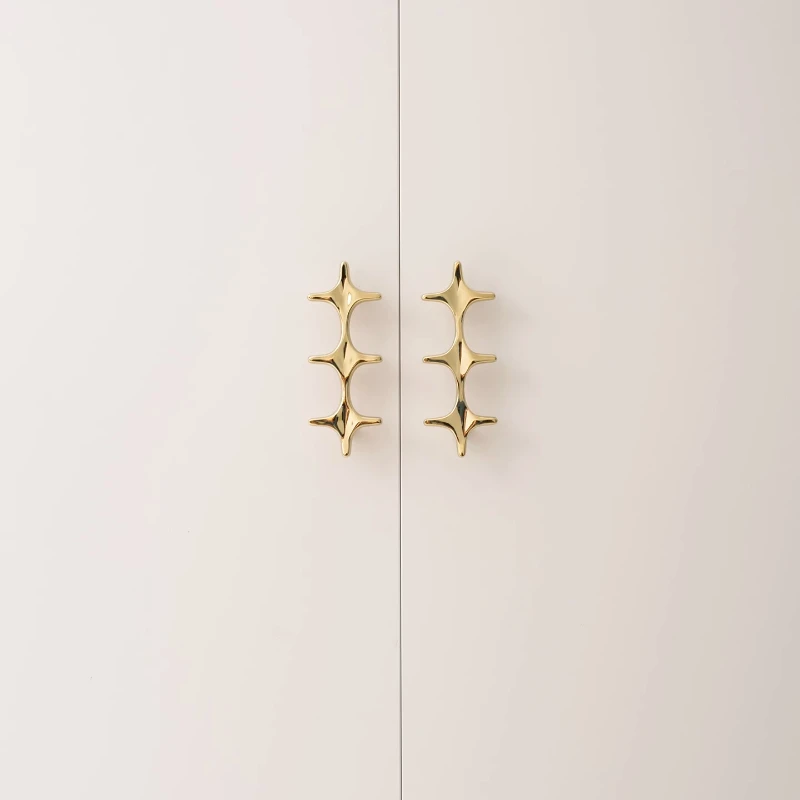 BCD-Simple Light Luxury Cabinet Pulls Door Handle Gold Wardrobe Door Shoe Cabinet Drawer Cross Handle Furniture Hardware
BCD-Simple Light Luxury Cabinet Pulls Door Handle Gold Wardrobe Door Shoe Cabinet Drawer Cross Handle Furniture Hardware