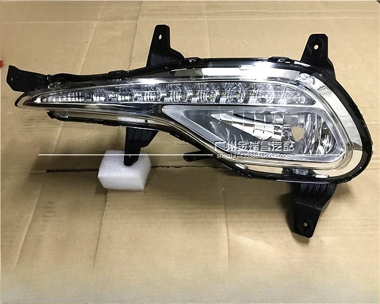 For Hyundai 14-16 Mistra Front Bar Lights LED Daytime Running Lights Fog Light Assembly
For Hyundai 14-16 Mistra Front Bar Lights LED Daytime Running Lights Fog Light Assembly