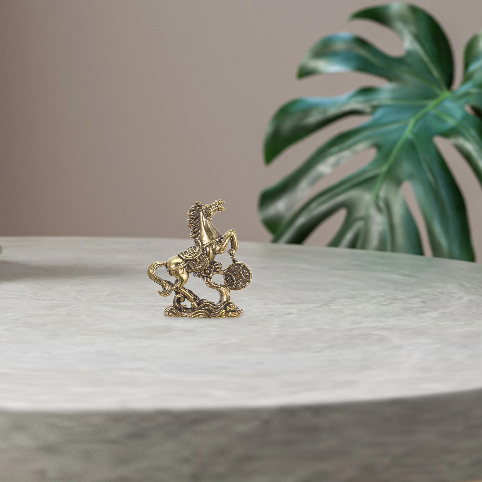 1pcs Statue For Office Home Desktop Decor Auspicious Sculpture Standing Horse Office Horse Adornment Adornment
1pcs Statue For Office Home Desktop Decor Auspicious Sculpture Standing Horse Office Horse Adornment Adornment