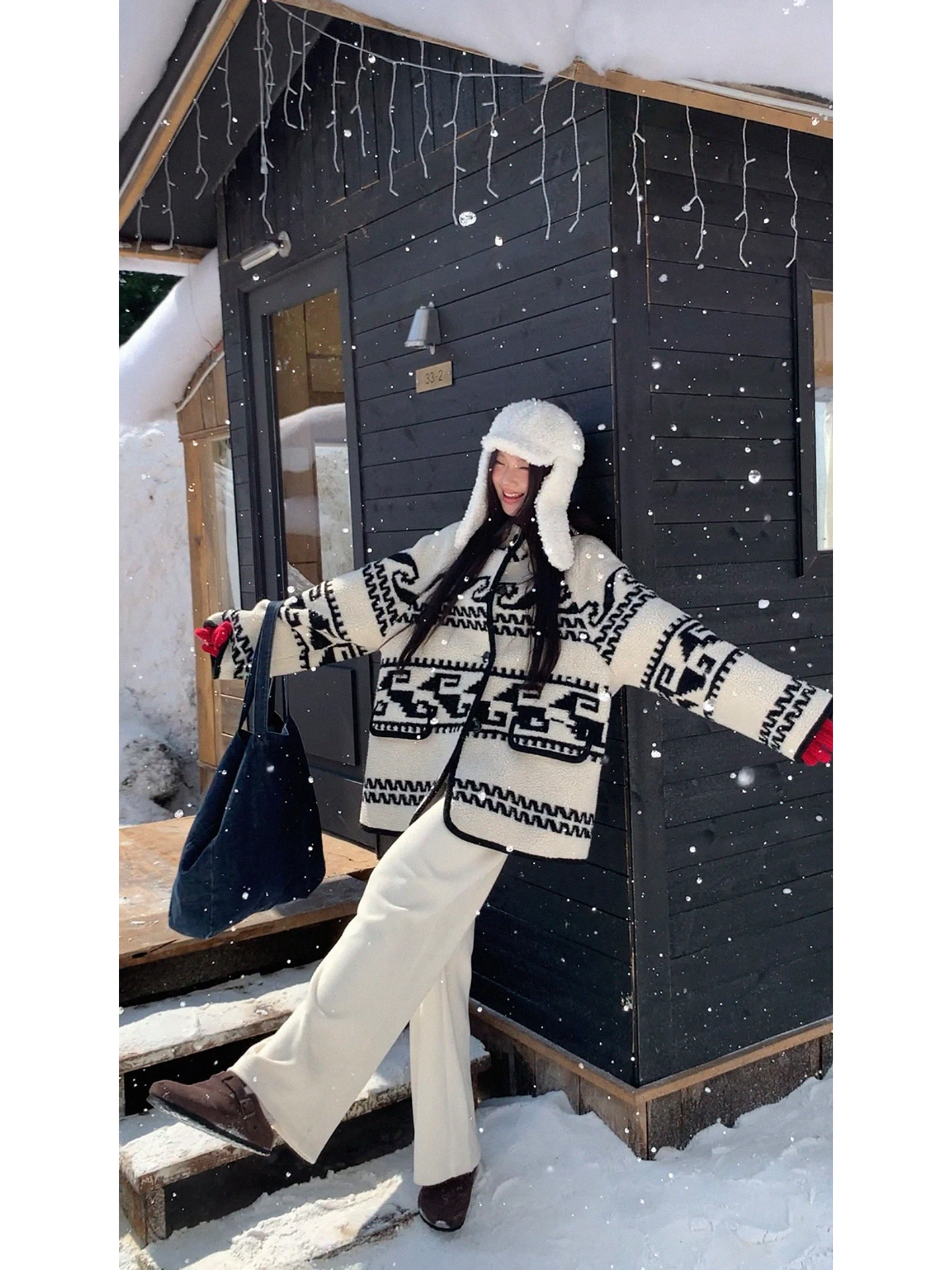 Red Celebri Lamb Fur Jaet Женское осенне-зимнее новое хлопковое пальто Белое хлопковое стеганое пальто с капюшоном Красивое теплое полиэстер...
Red Celebri Lamb Fur Jaet Женское осенне-зимнее новое хлопковое пальто Белое хлопковое стеганое пальто с капюшоном Красивое теплое полиэстер...