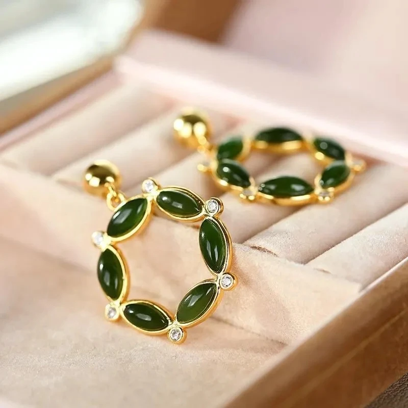SNew silver inlaid natural Hetian Jasper Earrings Chinese style retro round unique gilding process charm women's jewelry
SNew silver inlaid natural Hetian Jasper Earrings Chinese style retro round unique gilding process charm women's jewelry