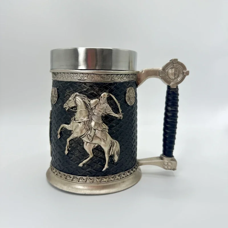 600ML Viking Knight Resin Stainless Steel Beer Mug Stein Creative Tankard Skull Coffee Cup Tea Mug Tumbler Pub Bar Decor
600ML Viking Knight Resin Stainless Steel Beer Mug Stein Creative Tankard Skull Coffee Cup Tea Mug Tumbler Pub Bar Decor
