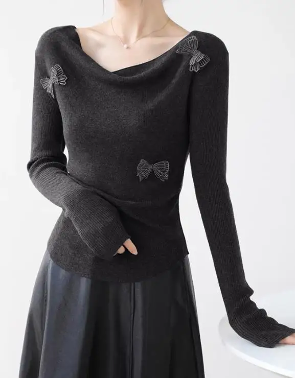 Women's Top 2026 Slim Fit Elegant Spring and Autumn Temperament Solid Color Swing Collar Bow Tie Applique Slim Fit Knitted Top
Women's Top 2026 Slim Fit Elegant Spring and Autumn Temperament Solid Color Swing Collar Bow Tie Applique Slim Fit Knitted Top