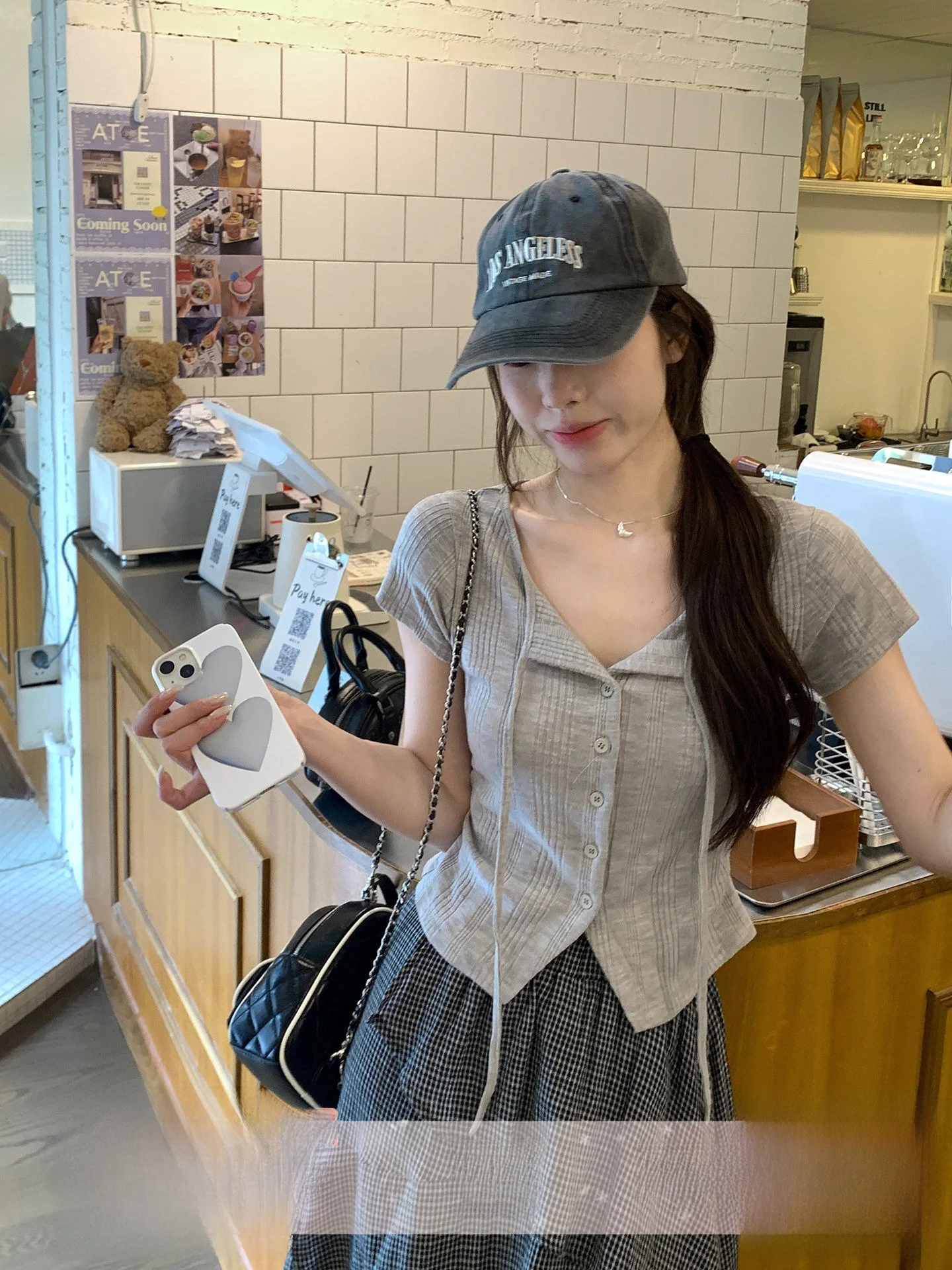 Slim Fit Short Sleeve Knitted T-Shirt Women's Design Sensation Small Size Single Button Summer Top Korean Style Commute Wind
Slim Fit Short Sleeve Knitted T-Shirt Women's Design Sensation Small Size Single Button Summer Top Korean Style Commute Wind