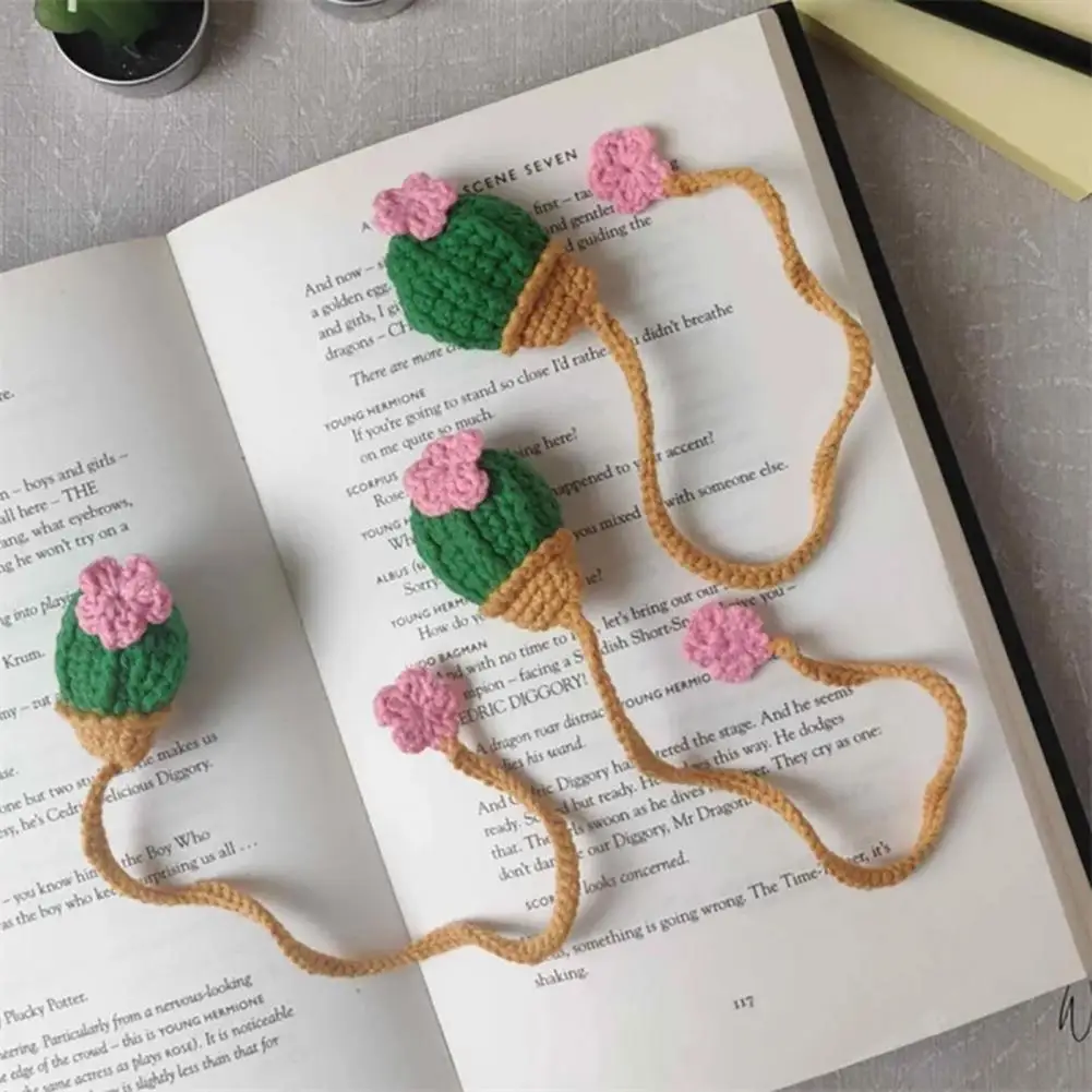 Crochet Cactus Bookmark Hand-crocheted Knitting Bookmark Office Decoration Vibrant Color Party Favors
Crochet Cactus Bookmark Hand-crocheted Knitting Bookmark Office Decoration Vibrant Color Party Favors