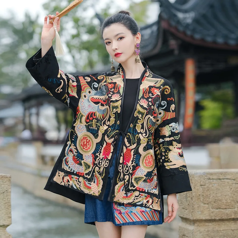 2026 Chinese Vintage Cardigan Coat Retro Hanfu Tops National Flower Embroidery Jacquard Jacket Traditional Chinese Ethnic Coat
2026 Chinese Vintage Cardigan Coat Retro Hanfu Tops National Flower Embroidery Jacquard Jacket Traditional Chinese Ethnic Coat