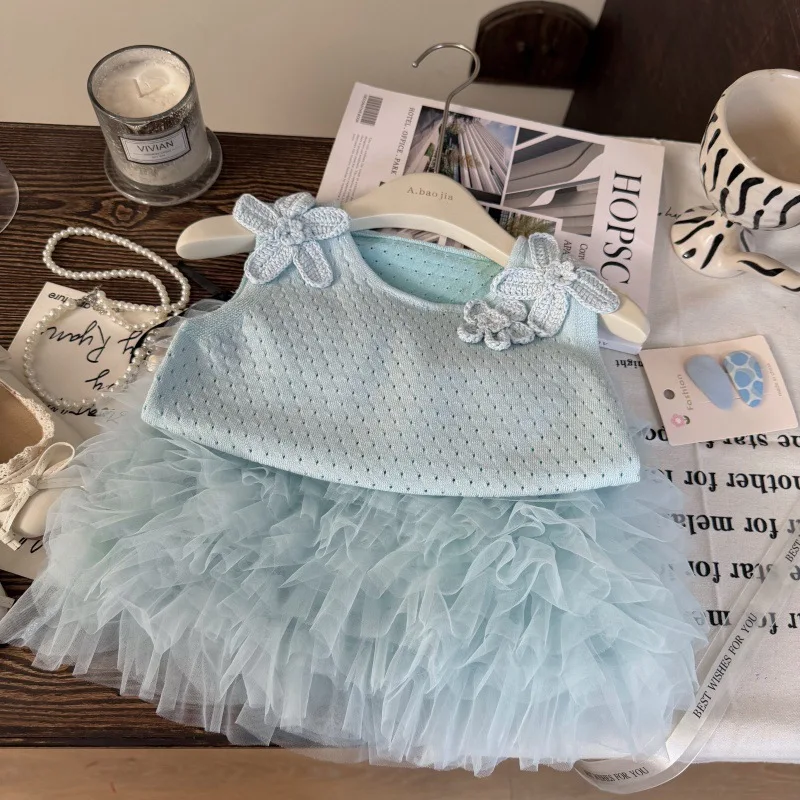 Korean children's clothing 2025 new summer girls' heavy craft flower vest mesh layered cake skirt two-piece set
Korean children's clothing 2025 new summer girls' heavy craft flower vest mesh layered cake skirt two-piece set