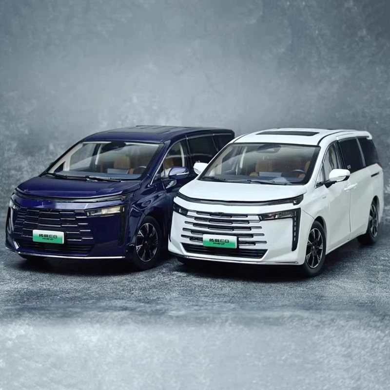 Оригинальная модель автомобиля из сплава Trumpchi E8 1/18 GAC с подключаемой гибридной подсветкой
Оригинальная модель автомобиля из сплава Trumpchi E8 1/18 GAC с подключаемой гибридной подсветкой