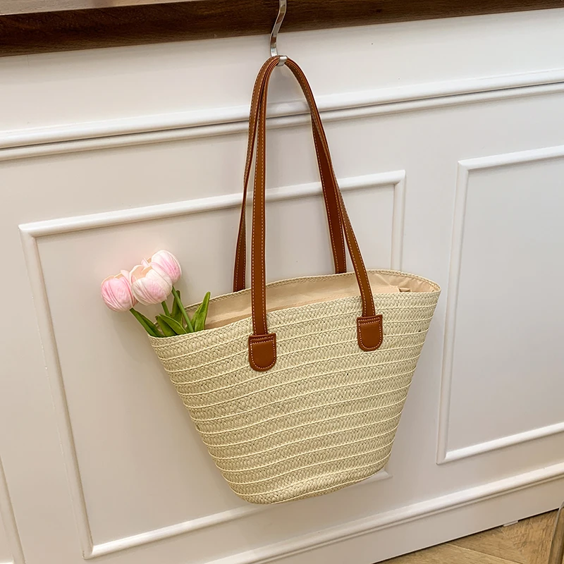 Fabric Solid Color Large Capacity Shoulder Bags Summer Beach Vacation 2025 Hot Sale Ladies Bags Versatile Commuting Handbag
Fabric Solid Color Large Capacity Shoulder Bags Summer Beach Vacation 2025 Hot Sale Ladies Bags Versatile Commuting Handbag