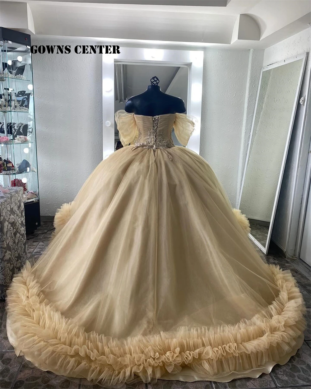 Champagne Ruched Off The Shoulder Lace Applique Ball Gown Quinceanera Dress Mexican Sweet 16 Dress Vestido De 15 Años Customized
Champagne Ruched Off The Shoulder Lace Applique Ball Gown Quinceanera Dress Mexican Sweet 16 Dress Vestido De 15 Años Customized