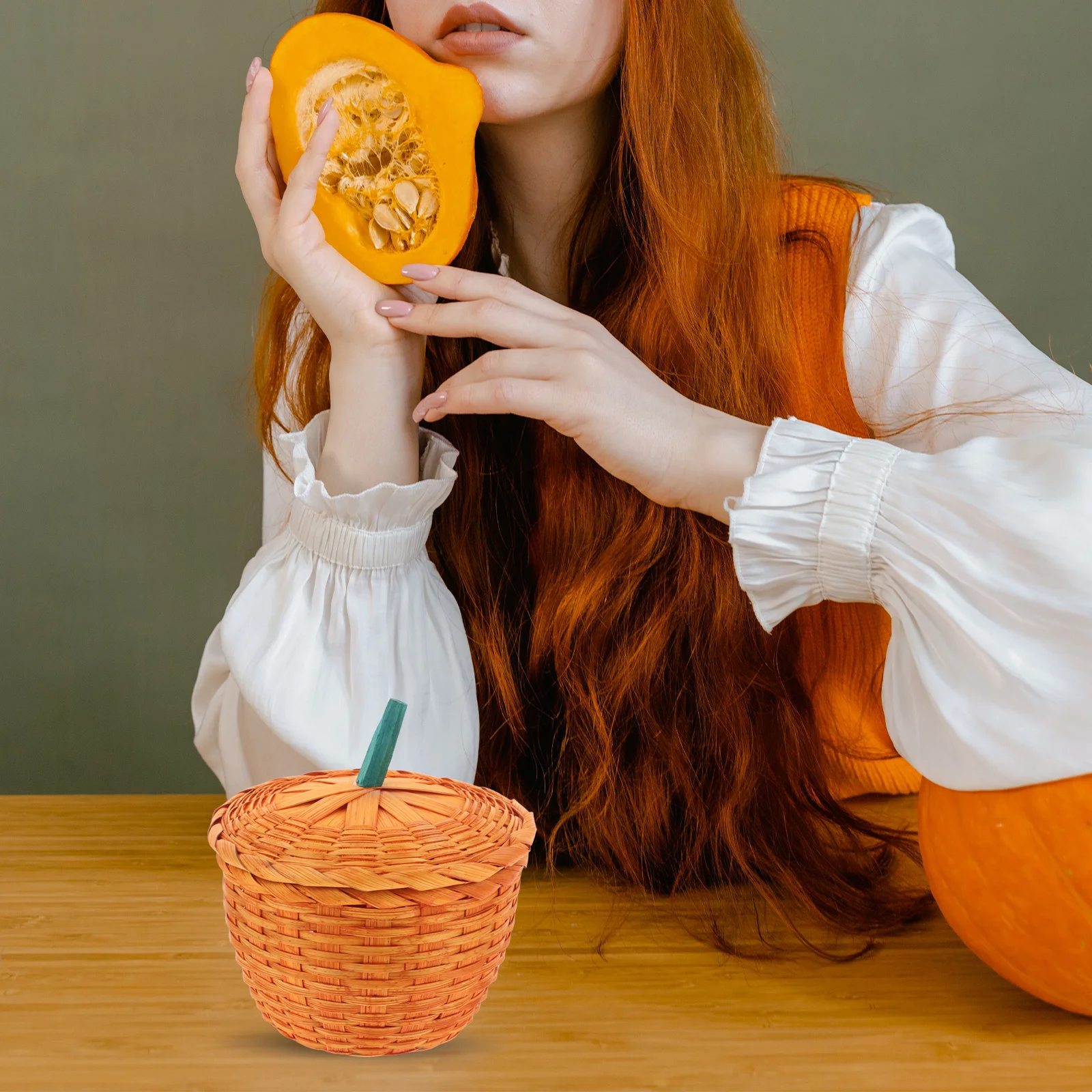 Pumpkin Shape Woven Desktop Basket Decorative Candy Holder Fruit Storage Box Sundries Organizer for Home Supplies
Pumpkin Shape Woven Desktop Basket Decorative Candy Holder Fruit Storage Box Sundries Organizer for Home Supplies