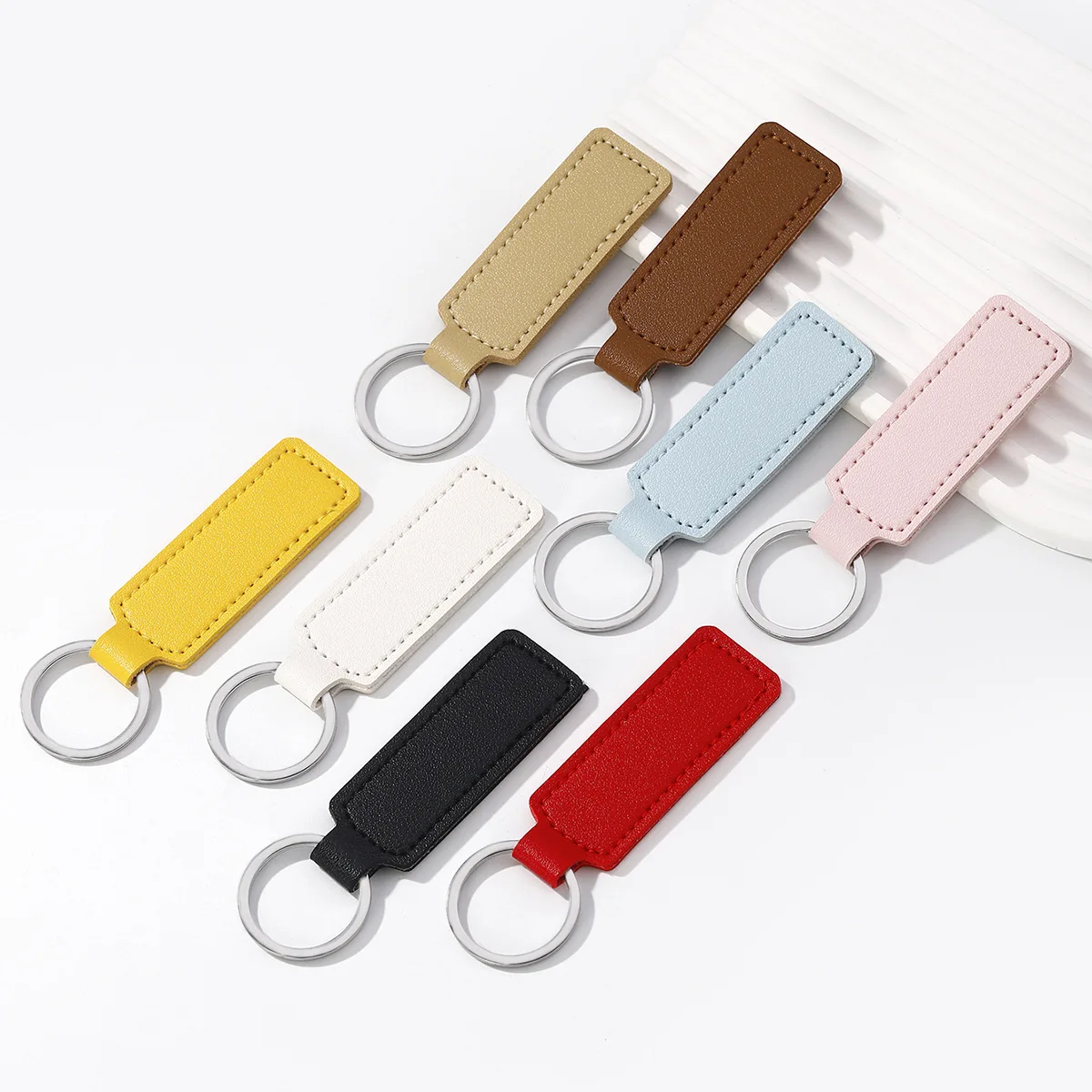 7 Color Fashion Handmade Leather Lady Car Keychain Retro Style Men's Business Cowhide Key Accessories New Simple Unisex Keyrings
7 Color Fashion Handmade Leather Lady Car Keychain Retro Style Men's Business Cowhide Key Accessories New Simple Unisex Keyrings