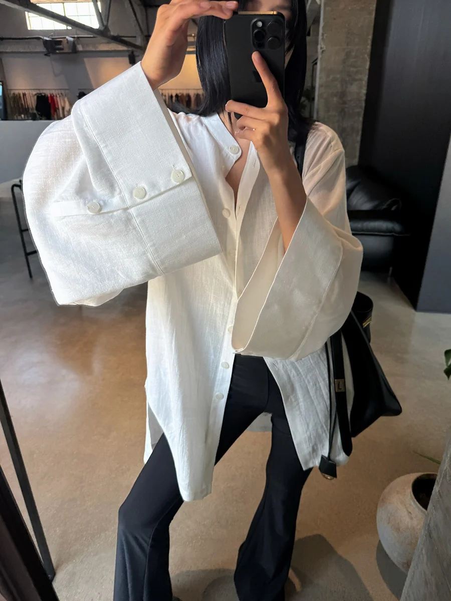 JCCC adow Hao Luo 2025 Новинка ранней осени: белая льняная блузка свободного кроя с широкими рукавами, визуально стройнящая, повседневная, с длинными рукавами
JCCC adow Hao Luo 2025 Новинка ранней осени: белая льняная блузка свободного кроя с широкими рукавами, визуально стройнящая, повседневная, с длинными рукавами