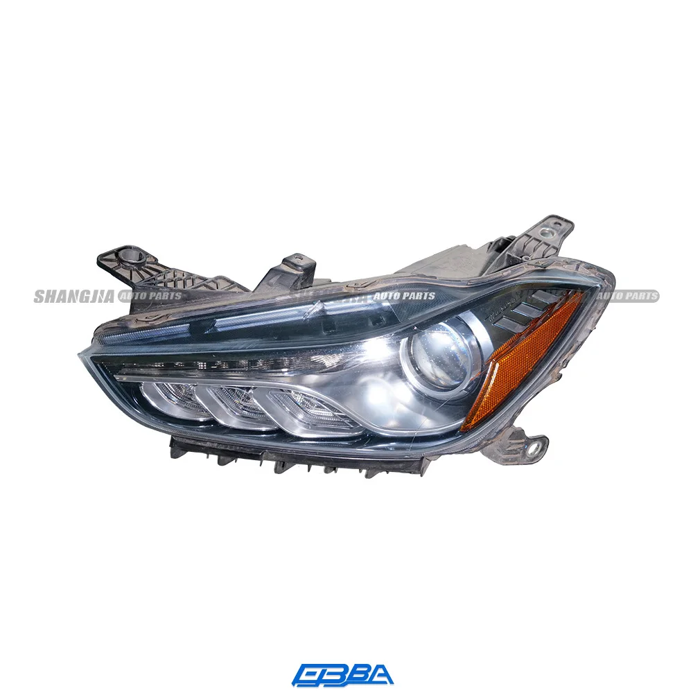 Auto Parts For US Specification Light Left Front LED Headlight OE 670005476
Auto Parts For US Specification Light Left Front LED Headlight OE 670005476
