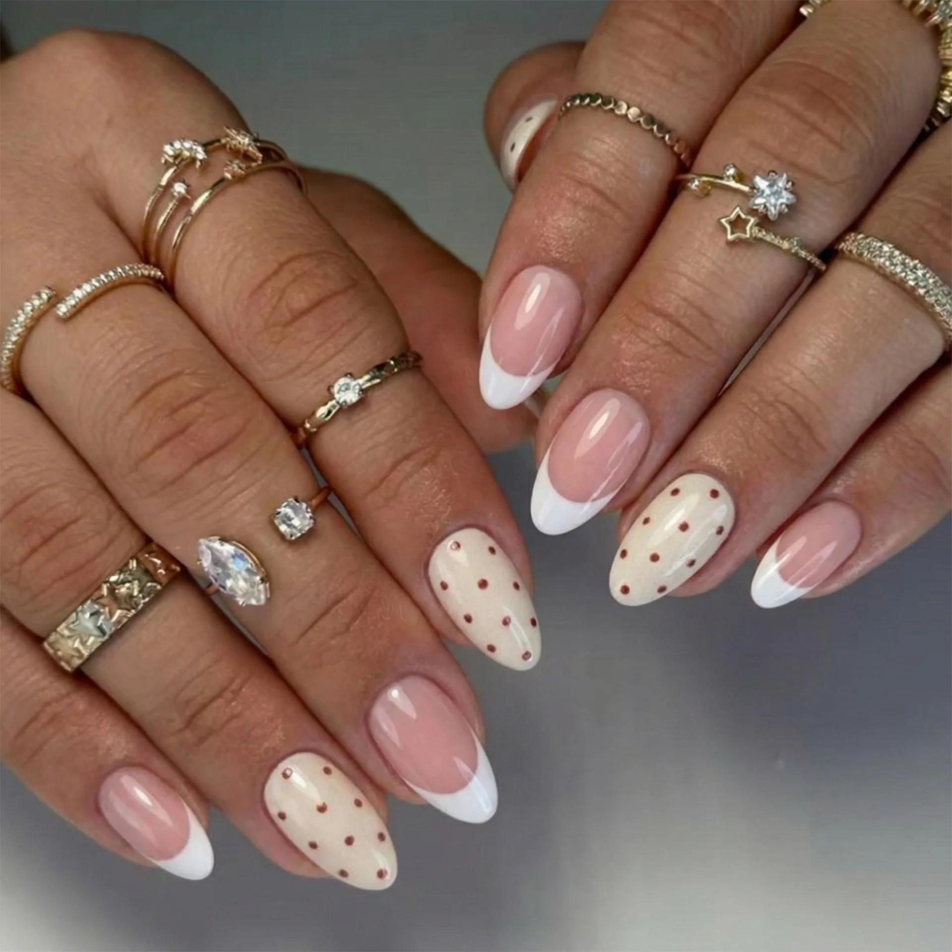 24PCS Pink French Tip Almond Press on Nails Brown Polka Dot Pattern Minimalist Sweet Cute Style Reusable False Nails for Women
24PCS Pink French Tip Almond Press on Nails Brown Polka Dot Pattern Minimalist Sweet Cute Style Reusable False Nails for Women