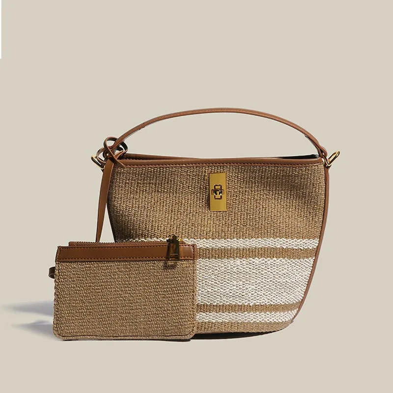 2025 New genuine leather women's bag bucket bag niche high-end versatile shoulder messenger bag hand-held vegetable basket bag
2025 New genuine leather women's bag bucket bag niche high-end versatile shoulder messenger bag hand-held vegetable basket bag