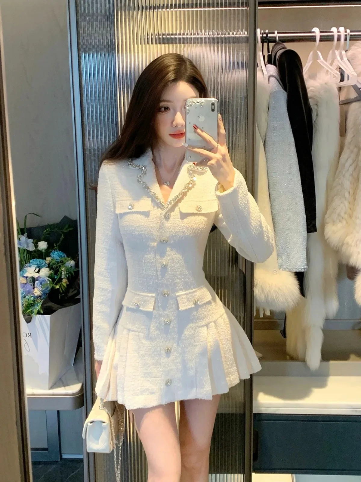 Women's Autumn Winter Elegant Single Breasted Tweed Dress Lady High Street Long Sleeve Turn Down Collar Slim Pleated Mini Dress
Women's Autumn Winter Elegant Single Breasted Tweed Dress Lady High Street Long Sleeve Turn Down Collar Slim Pleated Mini Dress