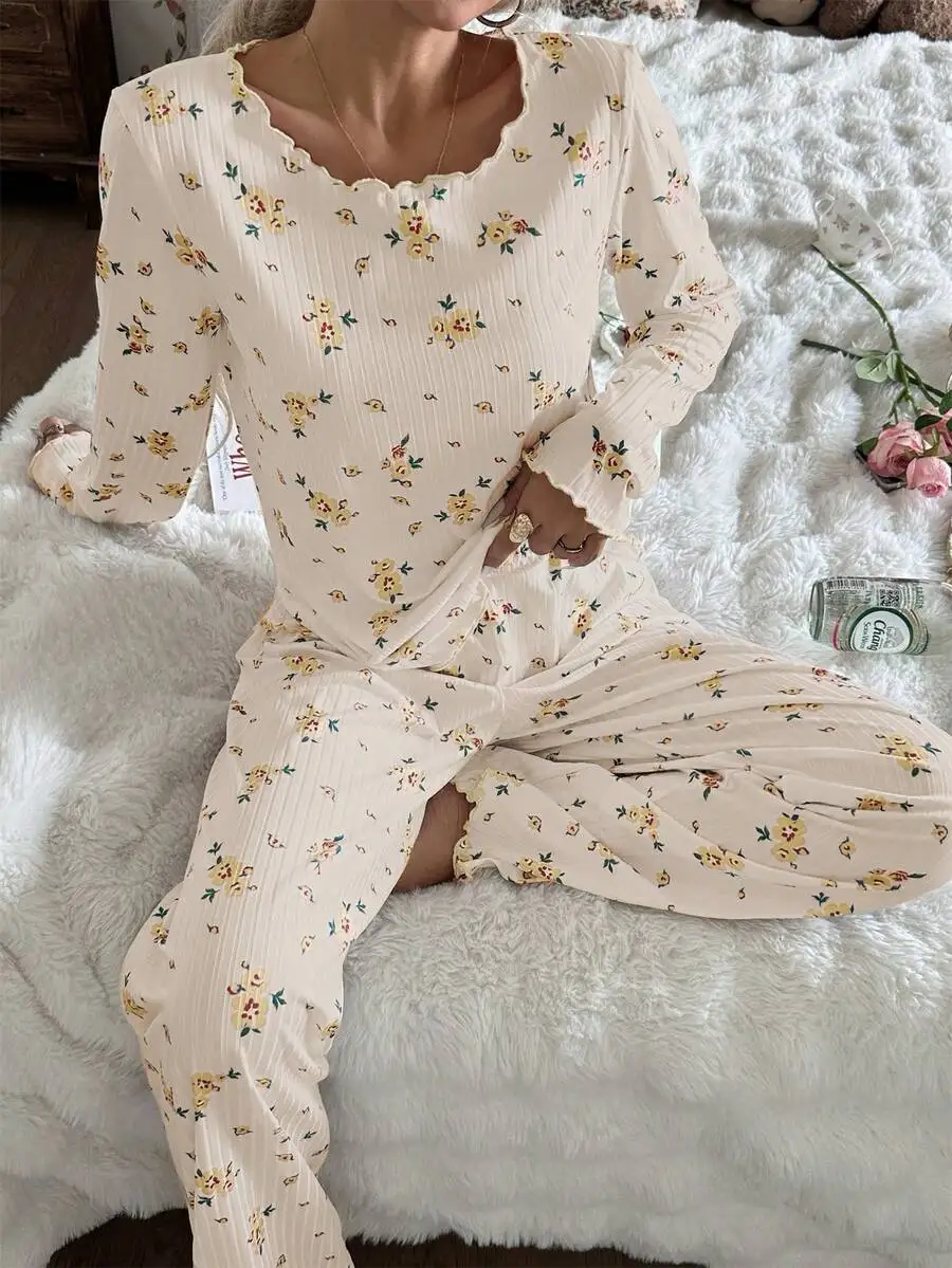 Womens Ditsy Floral Ribbed Long Sleeve Pajama Set With Pants
Womens Ditsy Floral Ribbed Long Sleeve Pajama Set With Pants