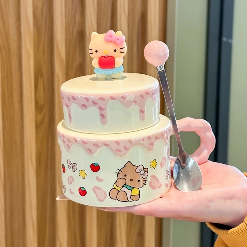 Ceramic mug featuring a dark-furred KT cat, with a girlish touch, adorable and of high design quality. Ideal as a birthday gift
Ceramic mug featuring a dark-furred KT cat, with a girlish touch, adorable and of high design quality. Ideal as a birthday gift