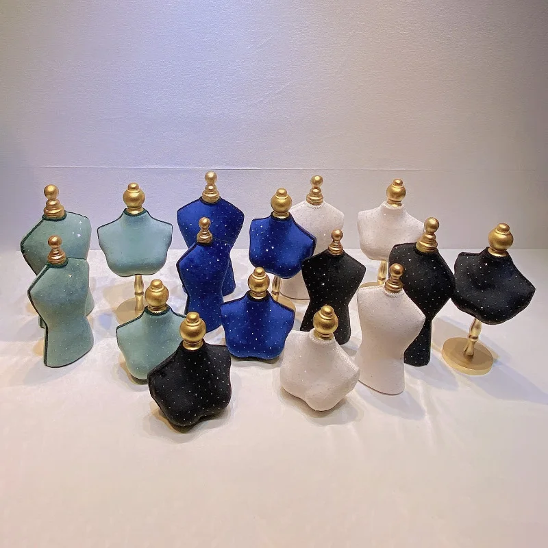 Necklaces Jewelry Stand Luxury Bust Showcases Holder Large Model Pendant Storage Shelf Exhibitor Display Jewellery Supplies
Necklaces Jewelry Stand Luxury Bust Showcases Holder Large Model Pendant Storage Shelf Exhibitor Display Jewellery Supplies