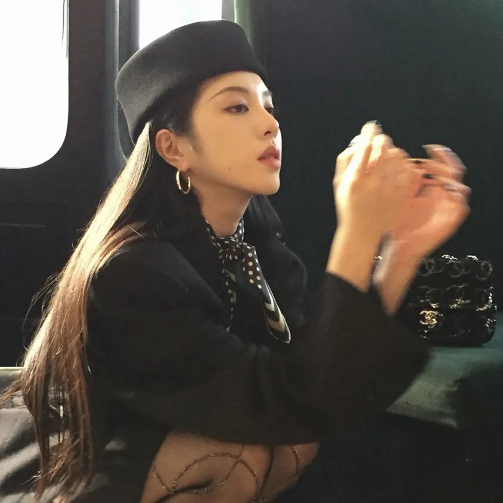 Элегантный формальный шерстяной цилиндр для женщин, уникальный берет с жестким верхом и плоской коробкой, очаровательный аксессуар для шляпы для вечеринки, коктейля
Элегантный формальный шерстяной цилиндр для женщин, уникальный берет с жестким верхом и плоской коробкой, очаровательный аксессуар для шляпы для вечеринки, коктейля