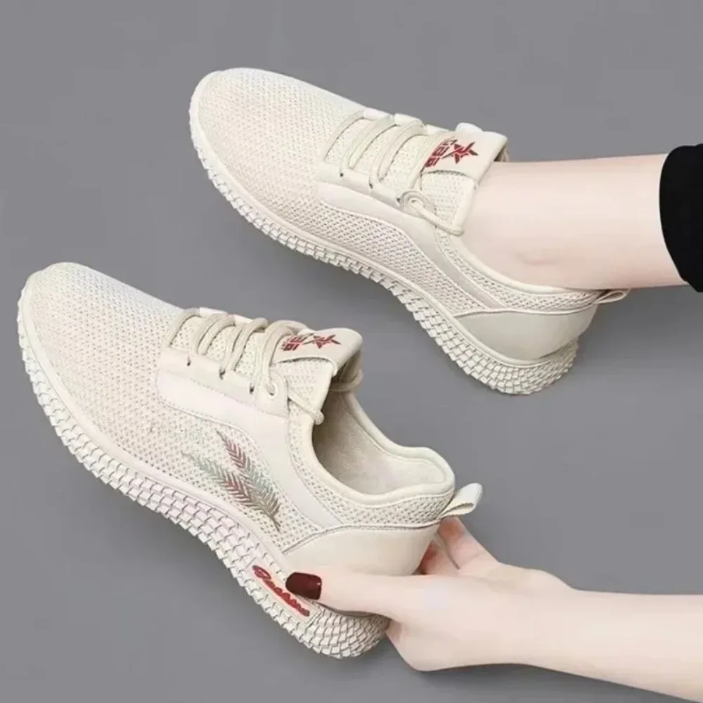 Women Sports Shoes Trend Display Skateboard Espadrilles for Women Casual Fashion Spring Wear Resistant Sports Shoes for Women
Women Sports Shoes Trend Display Skateboard Espadrilles for Women Casual Fashion Spring Wear Resistant Sports Shoes for Women