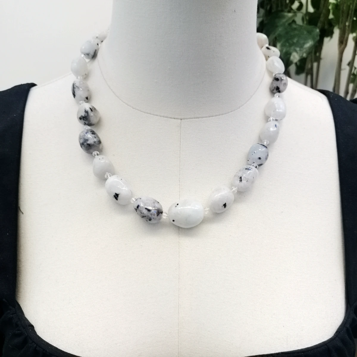 Lii Ji Real Stone White Necklace Moonstone Crystal Women Necklace 53cm Stock Sale Jewelry Gift
Lii Ji Real Stone White Necklace Moonstone Crystal Women Necklace 53cm Stock Sale Jewelry Gift